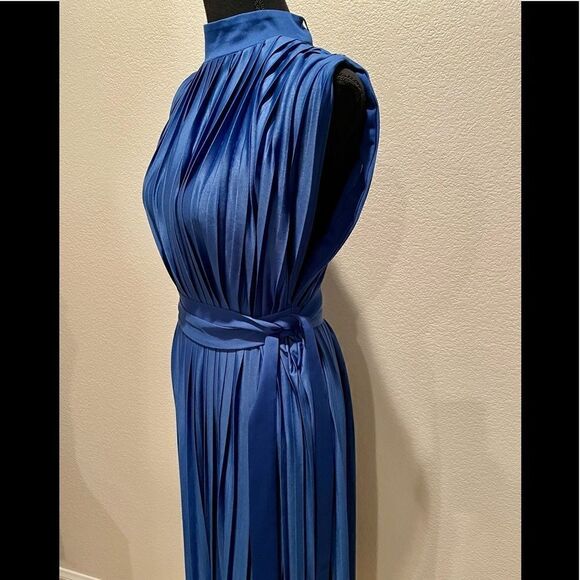 NWT Zara Voluminous Pleated Dress - Picture 4 of 12